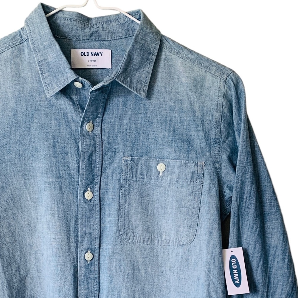 OLD NAVY Boy’s Chambray Blue‎ Button Down Shirt | Size Large 10-12 | NEW